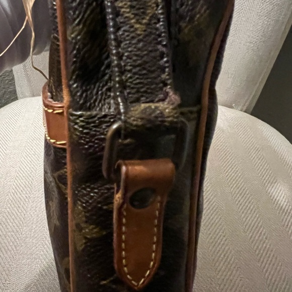 AUTHENTIC LOUIS VUITTON CROSSBODY BAG - Picture 7 of 15